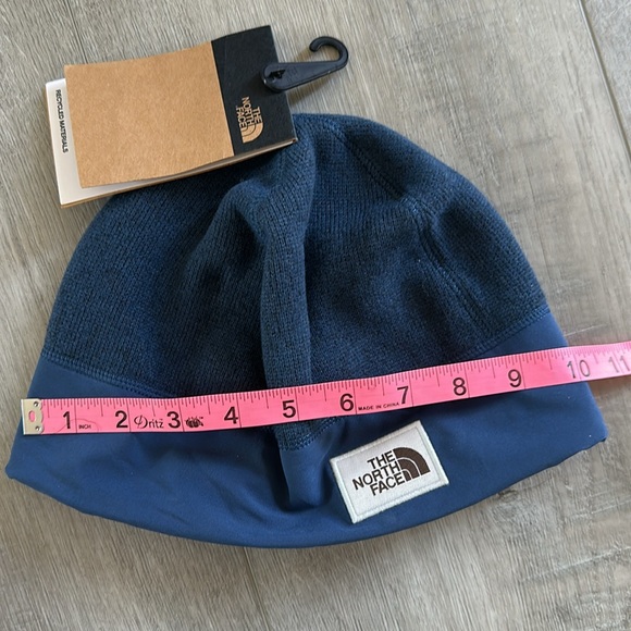The North Face Fleece Lined Blue Beanie NWT - Picture 3 of 4